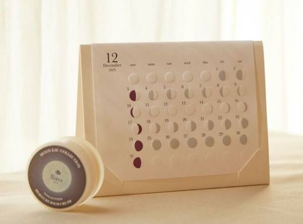 月の満ち欠けカレンダー「ミチル」シリーズのクリスマスギフトセットを12月22日(金)まで販売中！