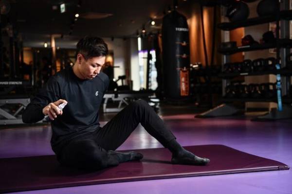 「アスレボ・ウルトラ・エナジースプレー」がバカ売れ研究所に出演！アスリートのパフォーマンスアップを促進