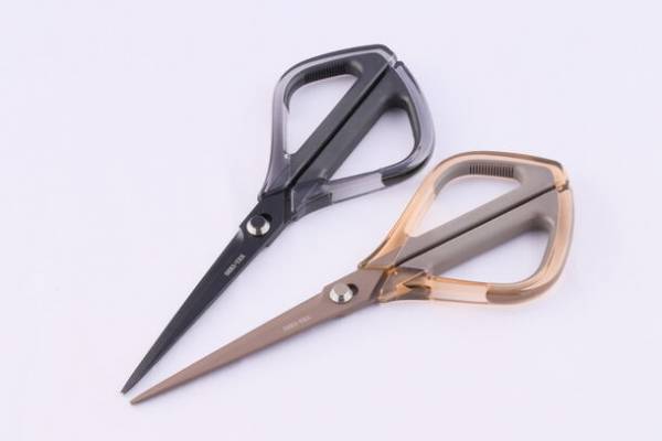近未来のデザインで心くすぐる！ダンボール開梱も楽々！刃物の町関市の職人が本気で作ったスマートハサミ『SEKI-TEX』を12月19日から先行販売開始