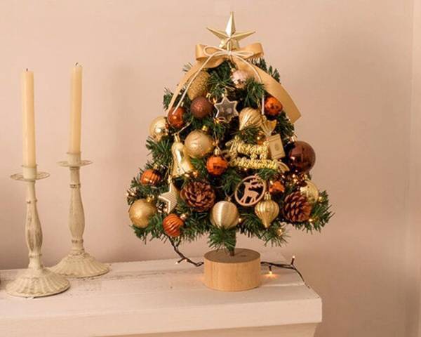 クリスマスに間に合う！華やかな卓上クリスマスツリーをECショップ「風見鶏」各店で販売開始