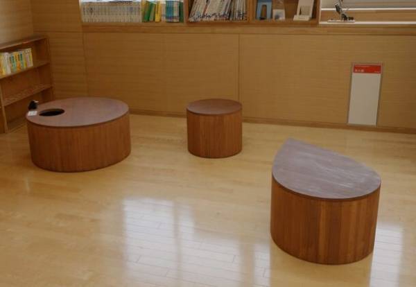 三井化学グループ世界自然遺産応援プロジェクト第5弾 ～白神山地～　小学生がデザインした「ノンロット(R)」ベンチを寄贈