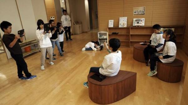 三井化学グループ世界自然遺産応援プロジェクト第5弾 ～白神山地～　小学生がデザインした「ノンロット(R)」ベンチを寄贈