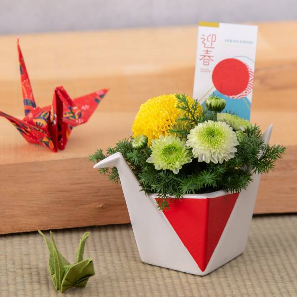エシカル素材の容器やラッピングを採用日比谷花壇「店頭限定2024年正月フラワーギフト」12月25日（月）から販売開始～エシカルな正月アイテムで、やさしい新年を迎えよう～