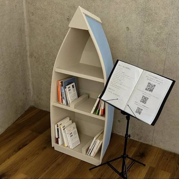 学生芸術団体「Compasser.」12月15日より藝大生が作る自由な図書館『ハコブネ』に本を設置し運用開始