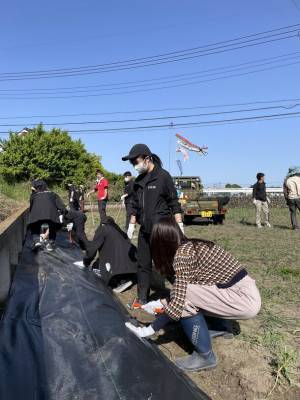 FSX田んぼオーナーとして天神米を初収穫！収穫米の一部を国立市内の「子ども食堂」へ寄付