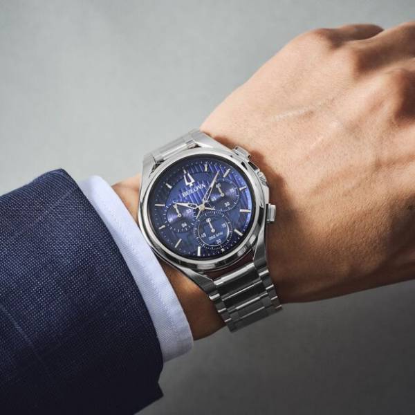 アメリカ時計ブランド「ブローバ 2023 ウィンターキャンペーン」2024年1月8日(月・祝)まで開催　ブローバ オリジナルセルベットをプレゼント