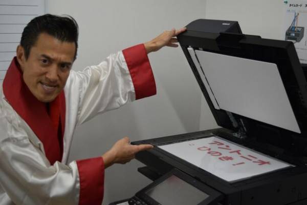 建築不動産を行う株式会社サラブレッド、イメージキャラクターに『アントニオ小猪木』氏を起用！