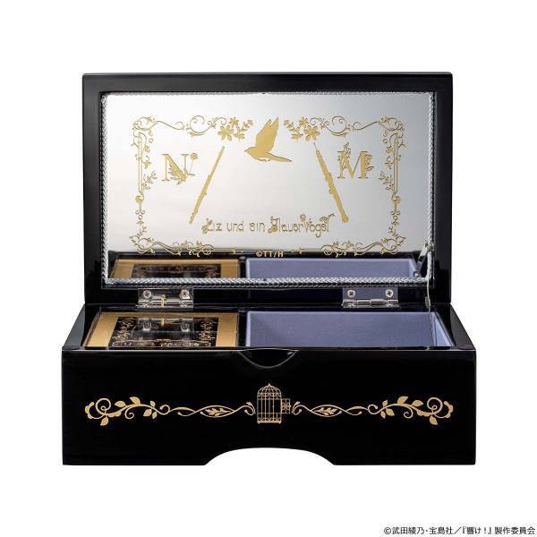 『リズと青い鳥』5周年を記念して希美とみぞれの想いが交錯する第三楽章のオルゴールボックスが登場♪美しい楽器を思わせる漆黒の本体は伝統工芸「会津塗」によるもの
