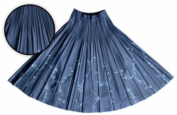 【わずか11分で目標達成】老舗プリーツメーカーの特許技術を活用した「技あり。腰回りすっきりで美形」なデニムリバーシブルスカートが「Makuake」にて好発進
