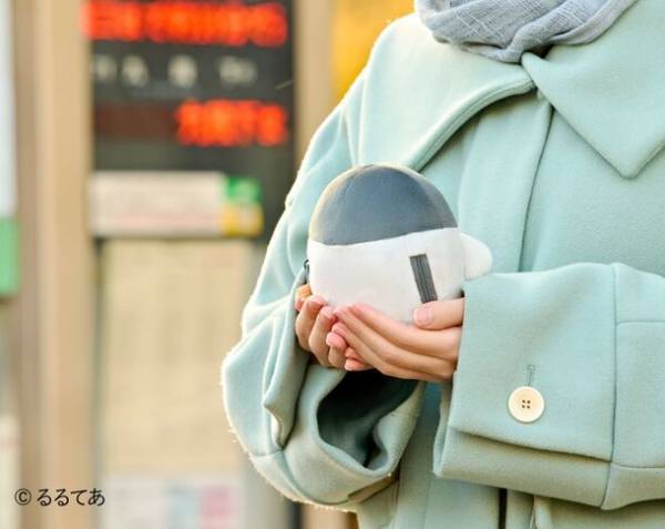 コウペンちゃんの温かくなるぬいぐるみが登場！手のひらサイズで持ち運び簡単。「寒いのにえらい！」