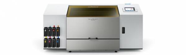 美しくをより速く　UVフラットベッドプリンター「VersaOBJECT MO-240」新登場