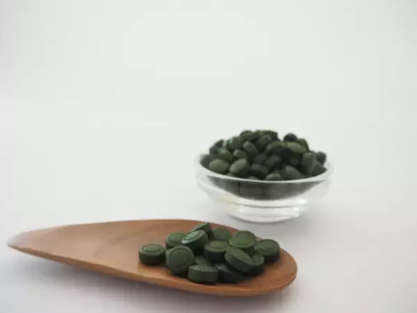 自然由来の健康食品を展開する「サン・クロレラ」が1月2日より“京都のホテル宿泊券”などが当たるキャンペーンを実施