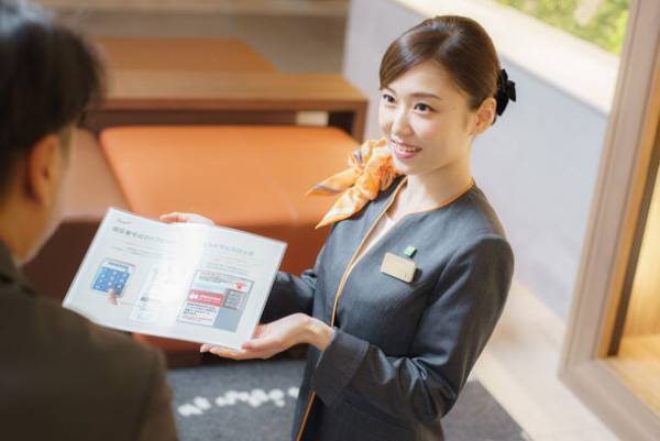 スーパーホテルPremier東京駅八重洲中央口が経産省創設「おもてなし規格認証」の最高位「紫認証」を更新