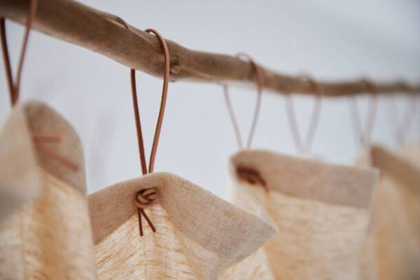 “脱バンブーレーヨン(化学繊維)”への挑戦！高機能で柔らかな100％のバンブーコットンカーテン『竹-take』が1月17日Makuakeにて先行販売