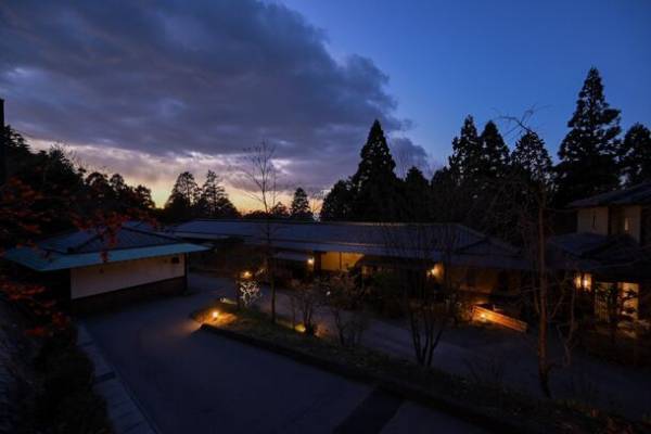 愛知県・蒲郡温泉「風の谷の庵」バレルサウナ付きメゾネットタイプのスイートルームなど全9室をリニューアルし1月13日(土)グランドオープン