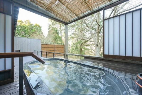 愛知県・蒲郡温泉「風の谷の庵」バレルサウナ付きメゾネットタイプのスイートルームなど全9室をリニューアルし1月13日(土)グランドオープン