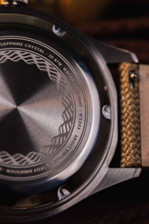 ダイバーズウォッチの「1956 Marine 」に新商品が登場！3色展開のクォーツ式モデルが2月1日発売