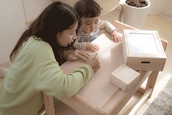 現役ママ監修！乳歯・へその緒などをまとめて保管できる国産檜のメモリアルボックス新発売！