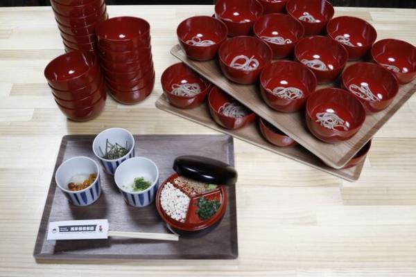 浅草で本物の土俵を見ながら相撲の雰囲気を気楽に楽しめるちゃんこ鍋とわんこ蕎麦のレストラン＜浅草相撲部屋＞が1月19日(金)にオープン！