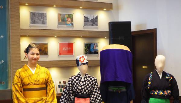 東京宝島推進委員会委員で モデル、ラジオナビゲーターの長谷川ミラが登壇！