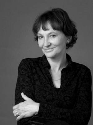 ミュシャ作品の没入型美術展「アール・ヌーヴォーの女神たち」実の孫であるヤルミラ氏が来日！ギャラリートークを1/20(土)開催