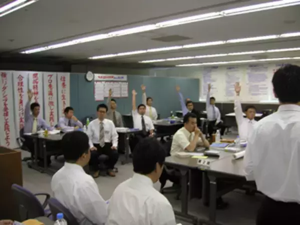 氏家 秀太の新刊！「新　最高のリーダーは自ら動く　氏家秀太のリーダーの学校　9時間！」(セントラル出版)を3月20日発売！モチベーターは、この本から生まれる！