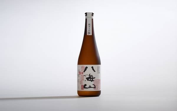 日本初ロッカー型免税自動販売機で訪日旅行客向けに酒類販売を開始観光プラットフォームWAmazingと東急百貨店が連携～オフラインとオンラインを融合したスムーズな購買体験を実現〜