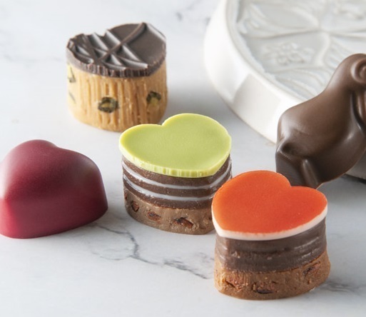 【近鉄百貨店 四日市店】心ときめく約８０のブランドが集結！バレンタイン ショコラ コレクション