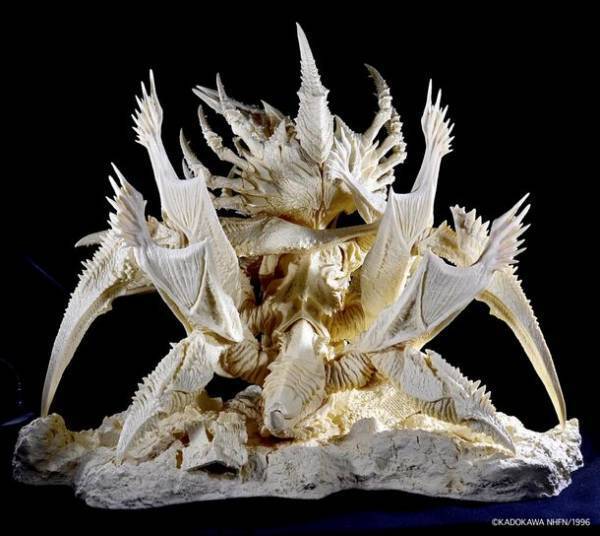 『ガメラ2 レギオン襲来』より、ススキガレージ(峠野ススキ)氏の造形する巨大レギオンが、CCPJAPAN直販サイトにて登場！