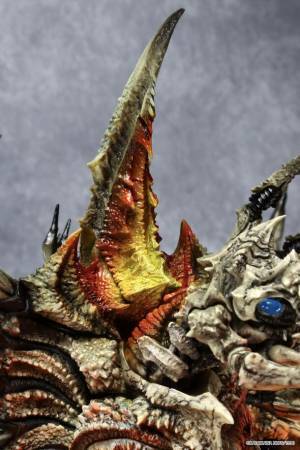 『ガメラ2 レギオン襲来』より、ススキガレージ(峠野ススキ)氏の造形する巨大レギオンが、CCPJAPAN直販サイトにて登場！