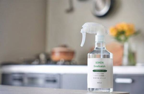 ペット用バイオ消臭剤「スメルキャッチ」試験を実施した結果ペットに直接スプレー可能と証明！