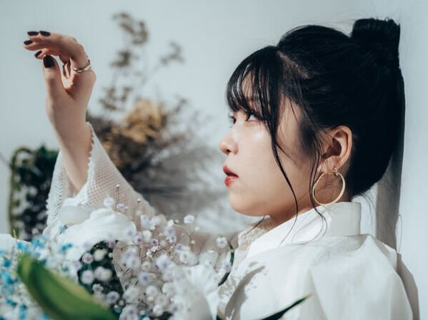 シンガー・ソングライターMeiの弾き語りライブアルバム『痛み』を2月23日(金・祝)にリリース