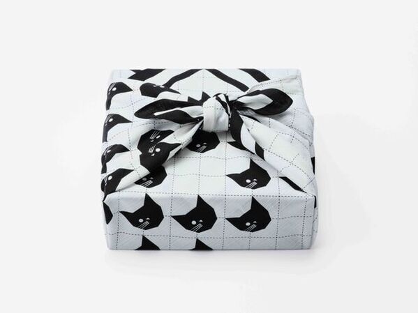 北海道・大雪山の雪解け水で仕込んだ日本酒「ネコサケ」風呂敷ギフトセットをMakuakeにて2/28まで先行販売を実施！