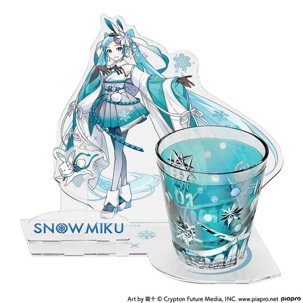 『初音ミク』と伝統工芸・江戸切子のコラボ第3弾！『雪ミク』をイメージした江戸切子グラスが登場描き下ろしイラストを使用したアクリル展示台付き