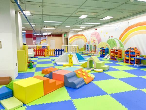 親子で夢中になる室内遊園地「キッズランドUS 大阪松原店」、広さ＆楽しさが大幅パワーアップし2月1日リニューアルオープン！