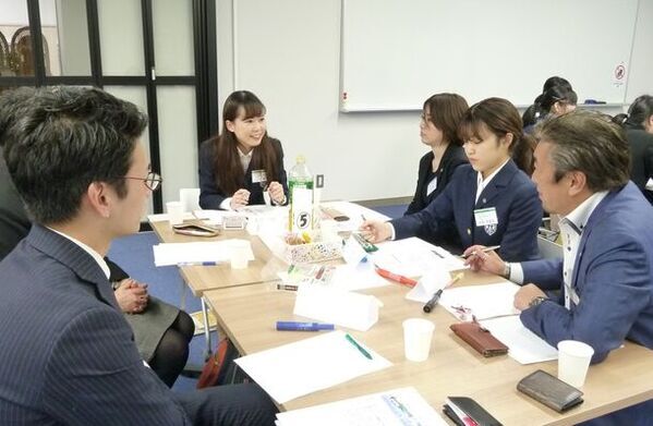 産学連携による革新的リーダーシップ開発セミナー実施