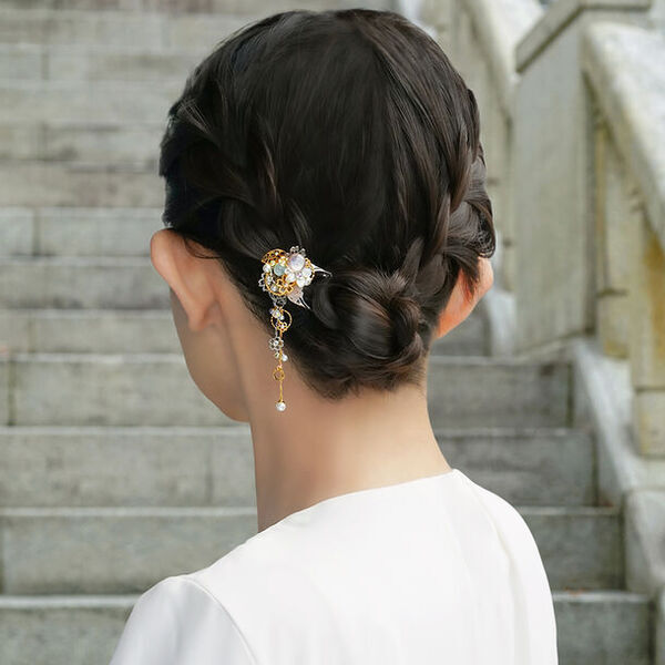 ピアスのようなイヤリング「ぴあり」を製作するジュエリー京都　「源氏物語」シリーズの新作かんざし「藤壺の宮」を2月9日(金)に数量限定発売！