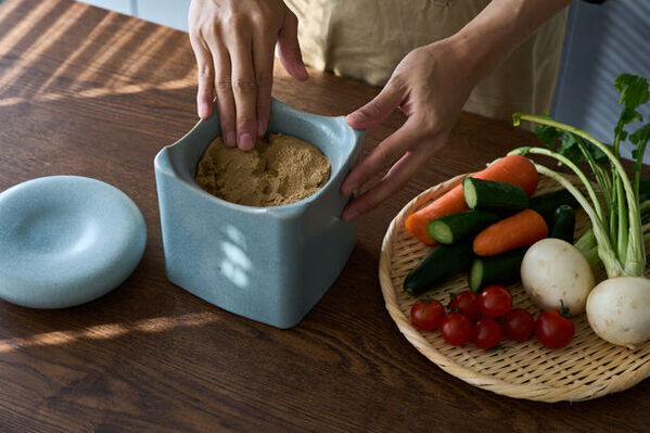 『東海プロダクトデザインアワード2022』最優秀賞に選ばれた発酵容器「omou(想う)」が2月15日(木)よりMakuakeにてプロジェクト開始