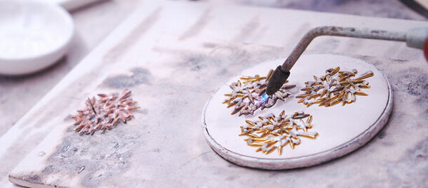 アクセサリー製作の伝統技術を指導する「よせものデザインスクール｜ヨセモSTUDIO」を東京・台東区の「2k540」に3/28(木)、29(金)にプレオープン