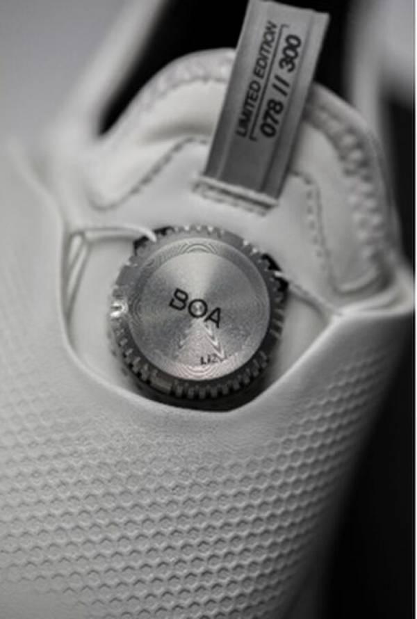 ゴルフシューズBIOM(R) C4がよりプレミアムにアップデート　日本のためだけにつくられた数量限定シューズが2月9日発売