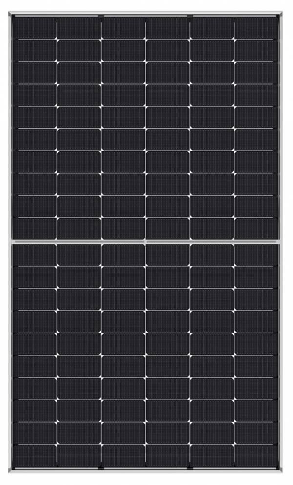 従来製品より約26％軽い太陽光パネル「XLN120-485S【軽量型】」を販売開始　低勾配が原因で蓄積するパネル表面の汚れを「水切り加工」で解消