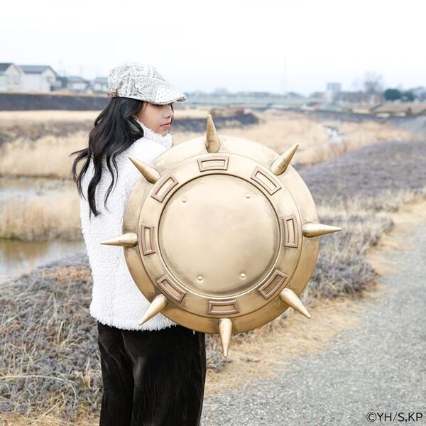 今までにない商品をラインナップする通販ショップ『キャラクターベースおきた』より人気作品「キングダム」の迫力あるサイズの武器フィギュア第2弾が登場。