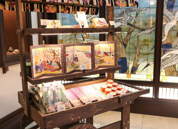 【紫式部ドラマ関連商品】京都山科ホテル山楽では、2月20日(火)より紫式部ドラマ関連商品の販売を開始いたします