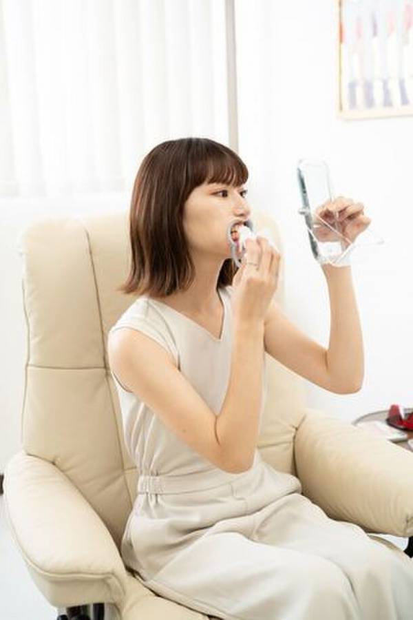 相手に与える印象の5割を占める口もと　第一印象を大切にしたい春　新生活の身だしなみ準備で春前の駆け込み需要増加