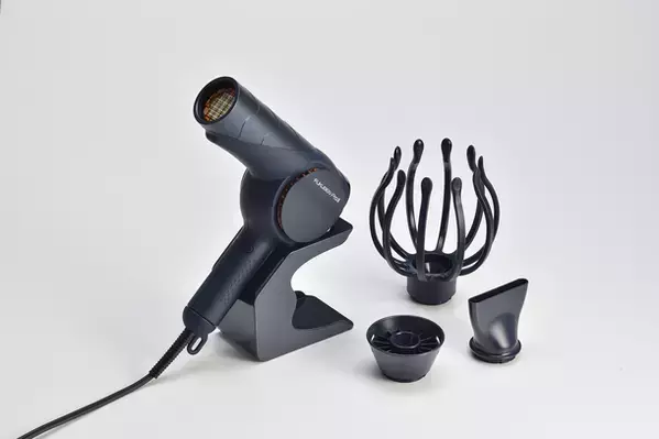 LOUVREDO『復元ドライヤー(R)　Pro8』2月26日発売　さらにキューティクルを整えるマグネットフィルターが追加！