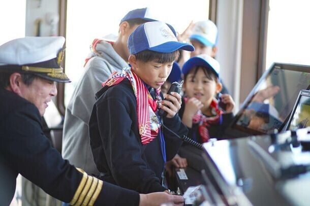 淡路島うずしおクルーズが「職業体験・キッズ船長になろう！」を3月23日・24日、4月6日・7日の4日間限定開催