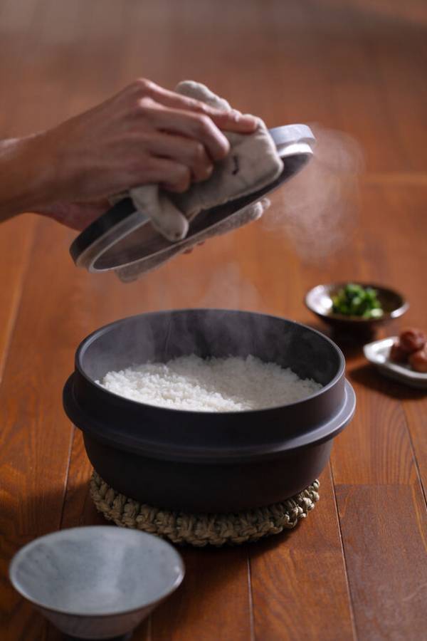 食べログゴールド受賞の料理人監修！早炊きだから旨いという新常識「アルミ羽釜アラヒ」を3月2日にMakuakeにて先行予約販売開始