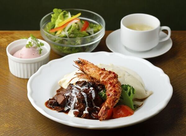 大名古屋ビルヂング、開業8周年記念イベント「8周年サクラアニバーサリー」を3月6日より開催