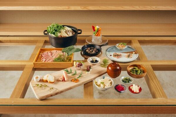 兵庫県のお花見が楽しめるグランピングヴィラが春限定の季節の地元食材を活かしたお食事をご用意