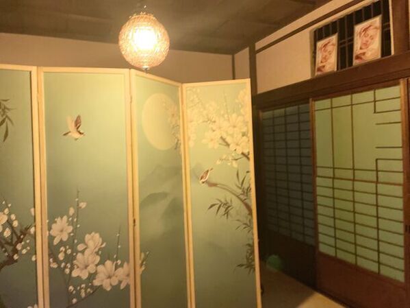 日本では当たり前のおもてなしも外国人には衝撃！外国人に人気のシャンプー＆ヘッドスパの新サービス登場